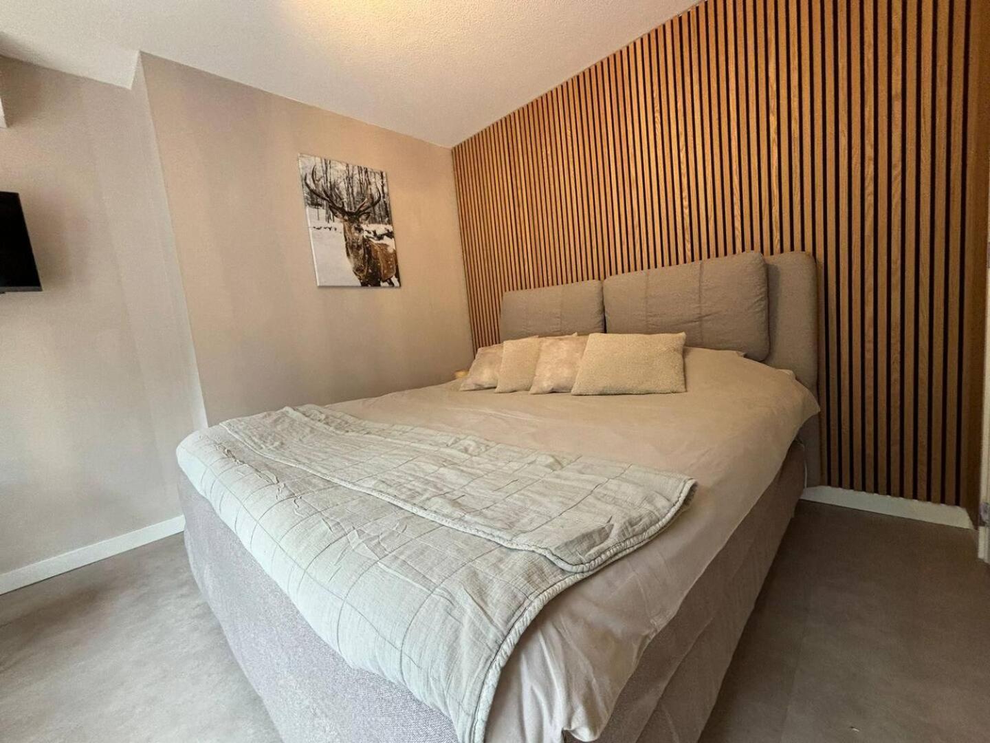 Bed&Breakfast Heerenveen Centrum met Privé Sauna en Jacuzzi Esterno foto